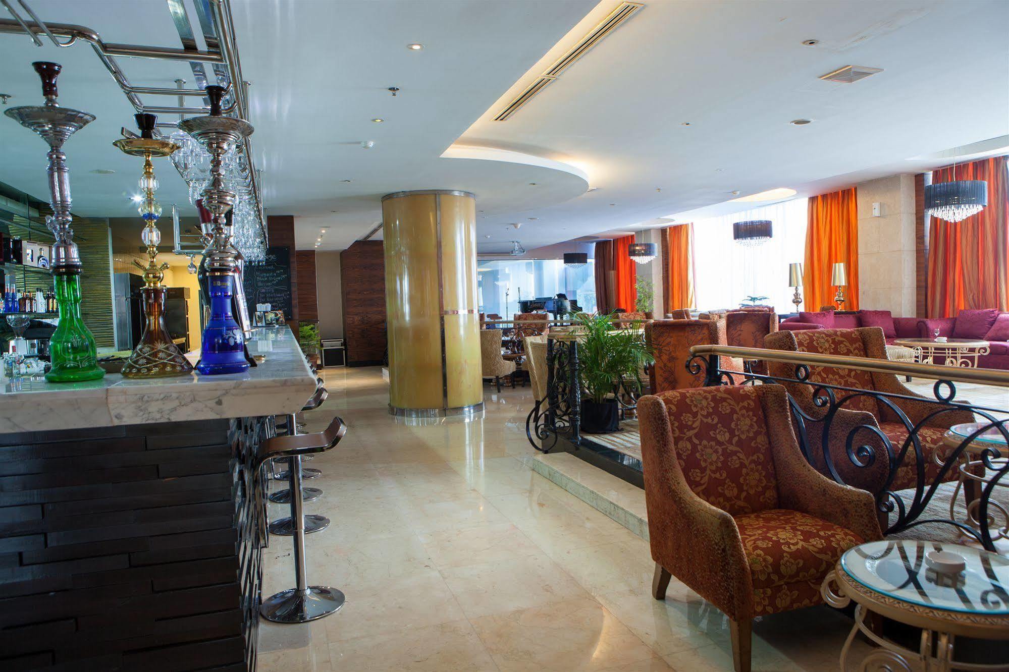 Premier Basko Hotel Padang  Exterior foto